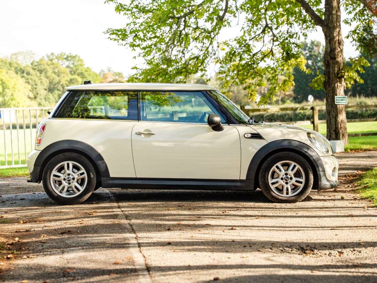 2011 MINI HATCH 2011 MINI HATCH