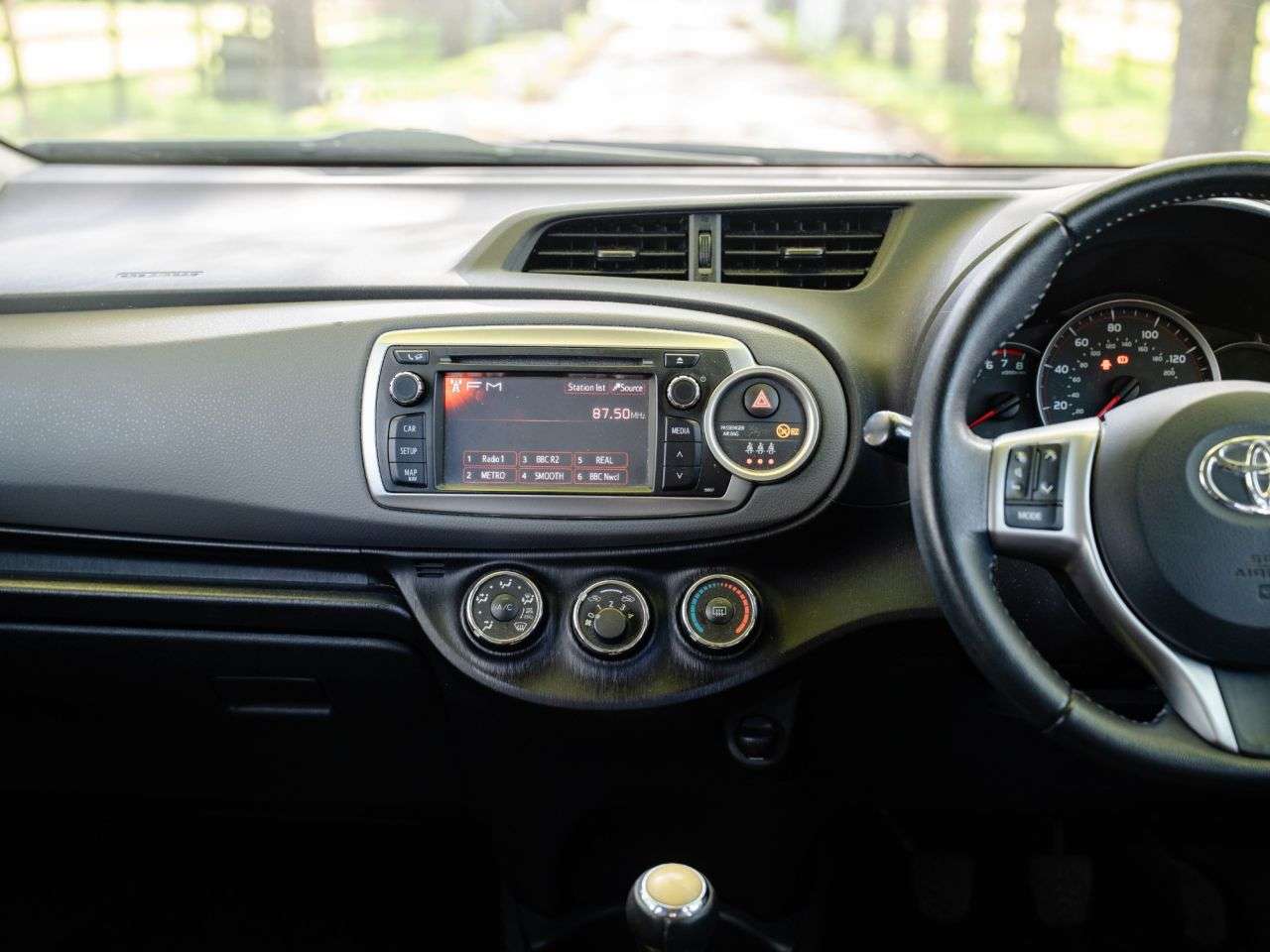2013 TOYOTA YARIS 2013 TOYOTA YARIS