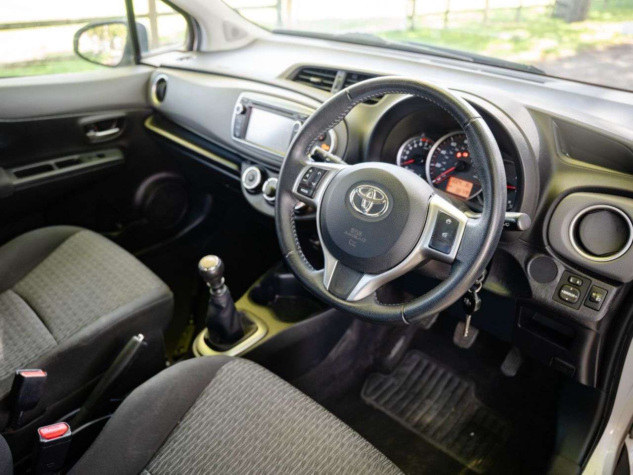 2013 TOYOTA YARIS 2013 TOYOTA YARIS