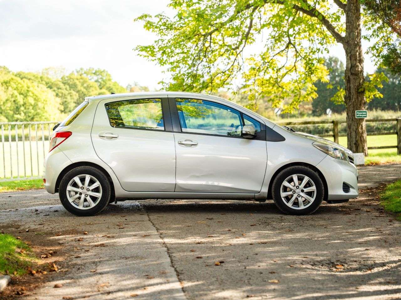 2013 TOYOTA YARIS 2013 TOYOTA YARIS