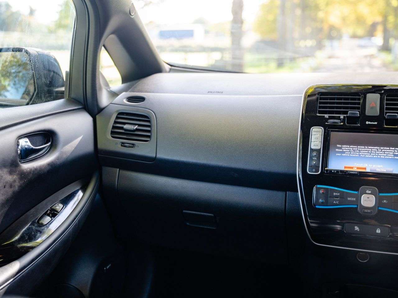 2017 NISSAN LEAF 2017 NISSAN LEAF