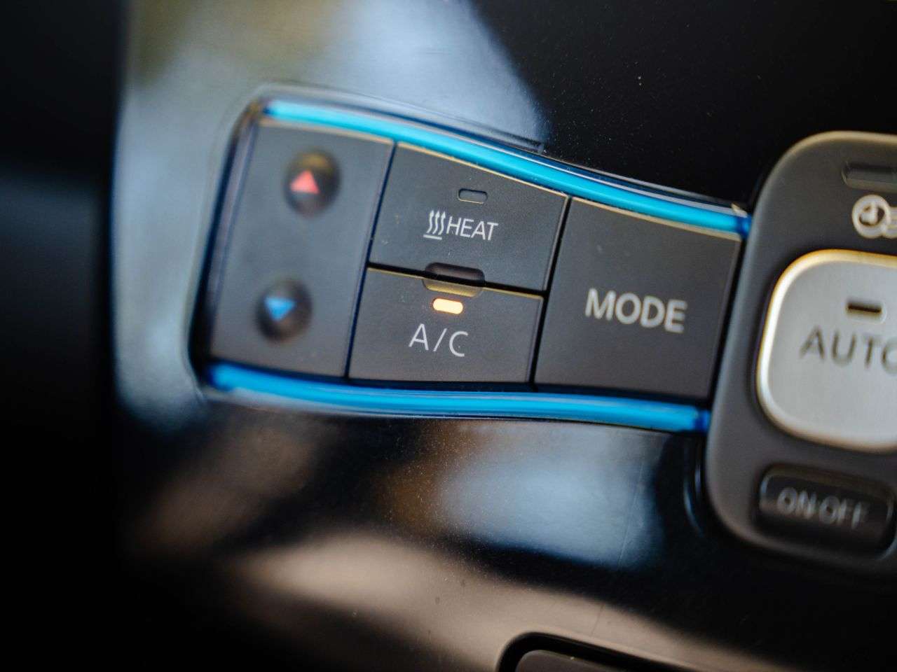 2017 NISSAN LEAF 2017 NISSAN LEAF