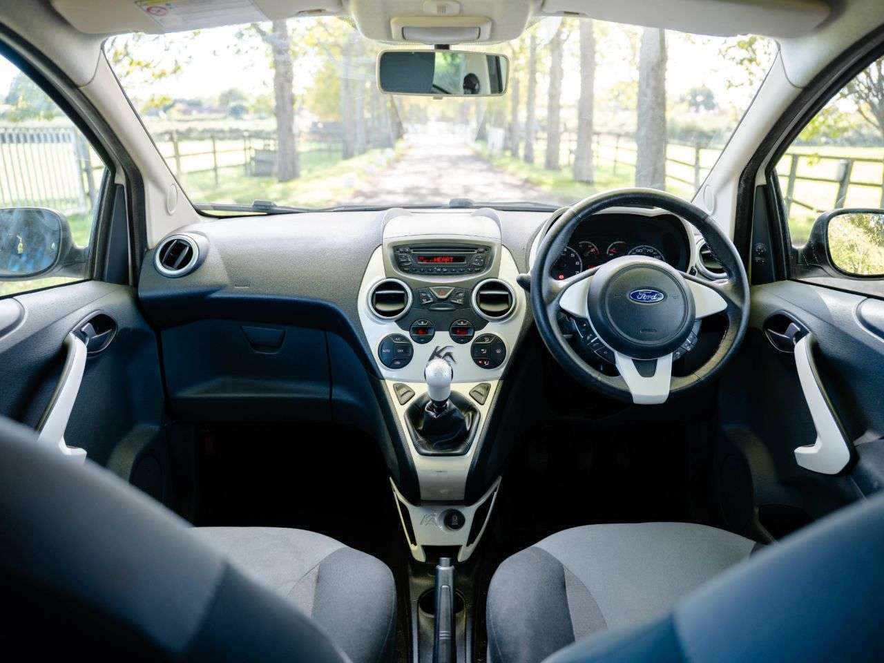 2013 FORD KA 2013 FORD KA