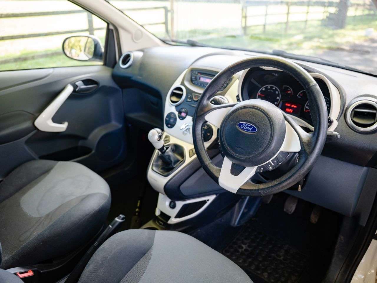 2013 FORD KA 2013 FORD KA