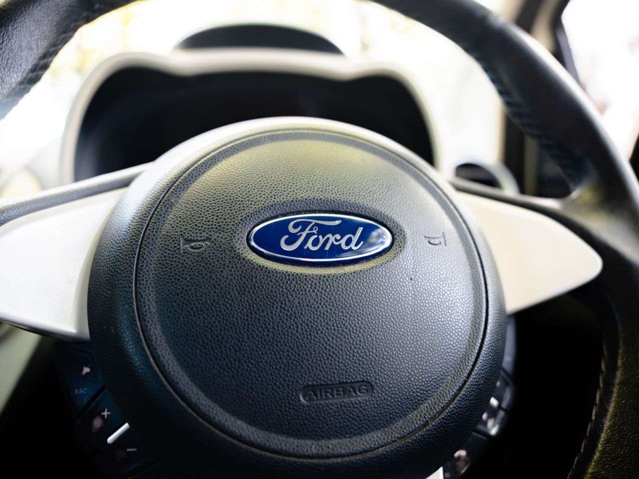 2013 FORD KA 2013 FORD KA