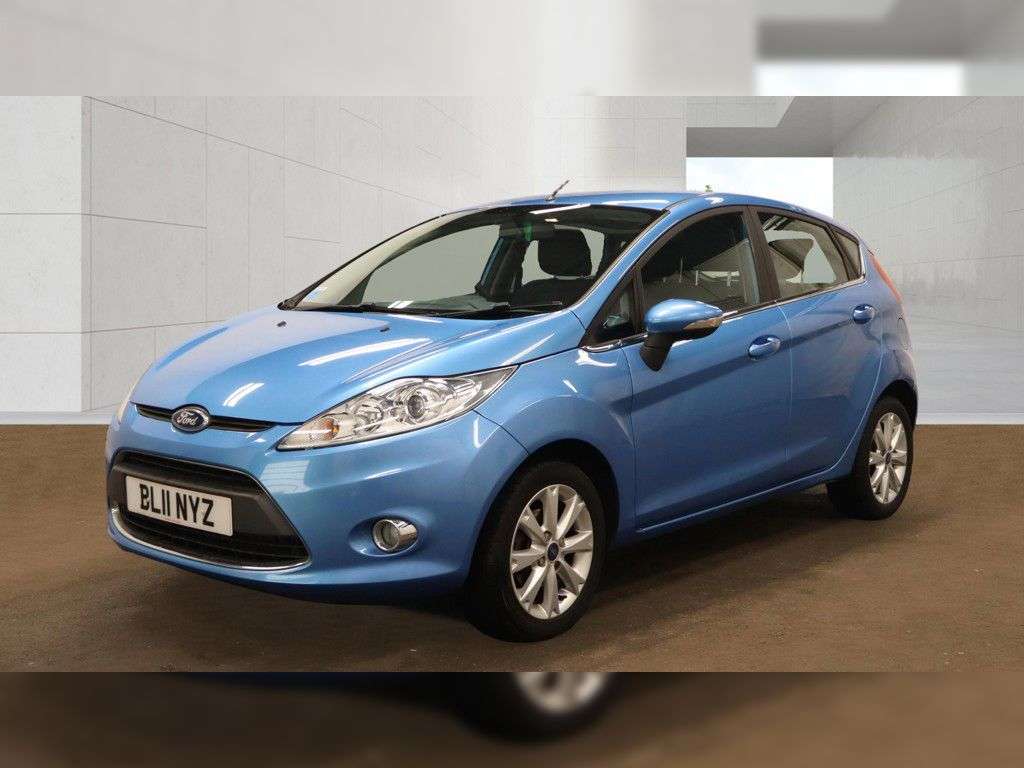 A 2011 FORD FIESTA 1.25 Zetec Hatchback 5dr Petrol Manual (129 g/km, 81 bhp) AIR CON, ALLOY WH A 2011 FORD FIESTA 1.25 Zetec Hatchback 5dr Petrol Manual (129 g/km, 81 bhp) AIR CON, ALLOY WH