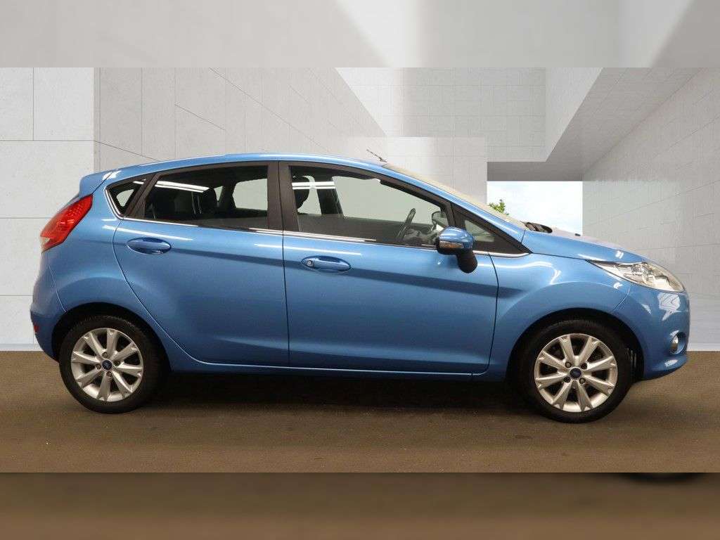 2011 FORD FIESTA 2011 FORD FIESTA