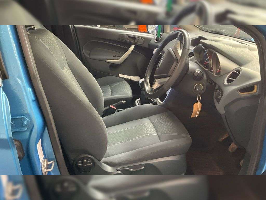 2011 FORD FIESTA 2011 FORD FIESTA