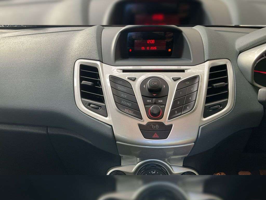 2011 FORD FIESTA 2011 FORD FIESTA