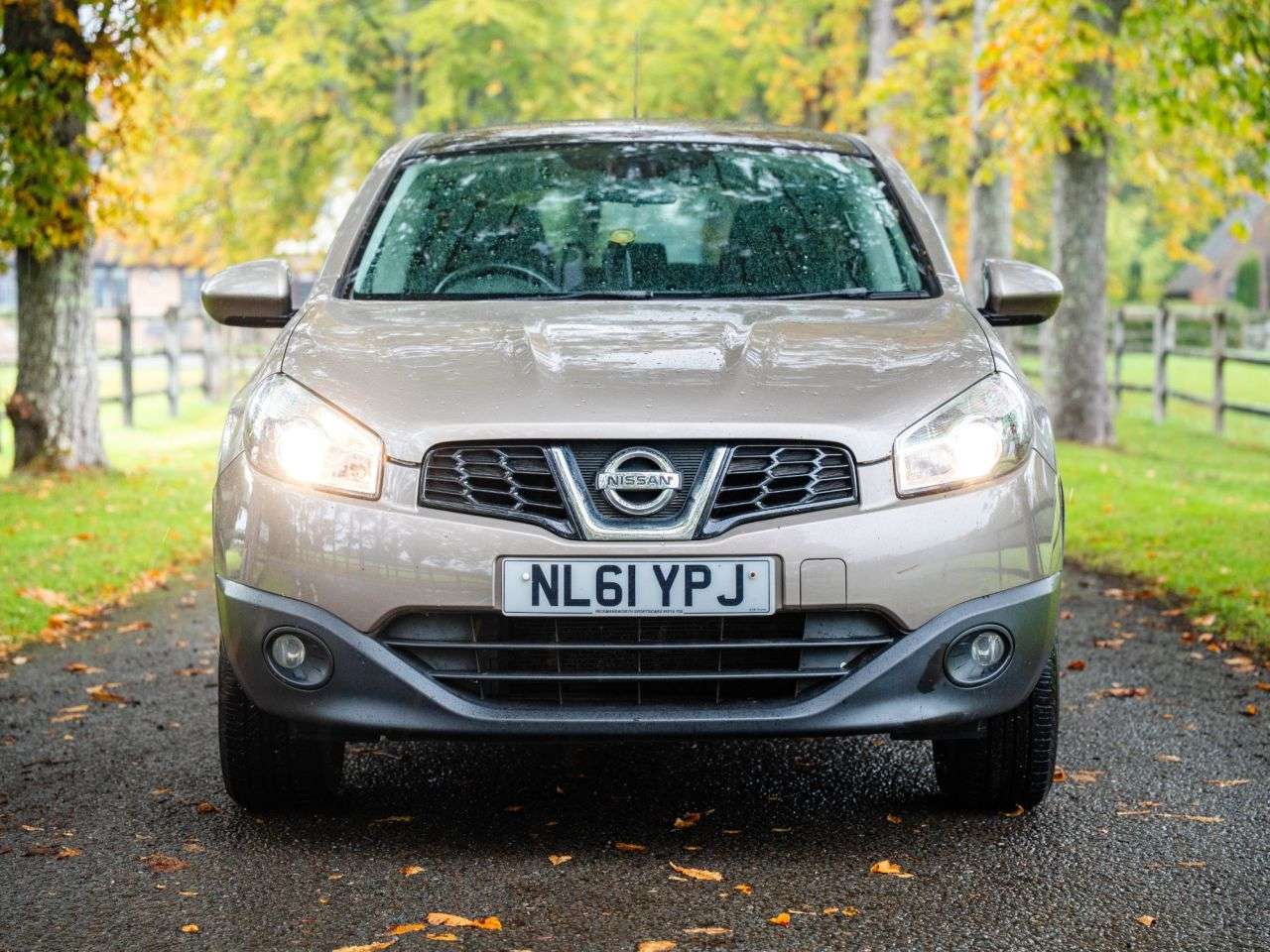 A 2011 NISSAN QASHQAI+2 1.6 Acenta SUV 5dr Petrol Manual 2WD Euro 5 (s/s) (117 ps) PARKING SENSORS, A 2011 NISSAN QASHQAI+2 1.6 Acenta SUV 5dr Petrol Manual 2WD Euro 5 (s/s) (117 ps) PARKING SENSORS,