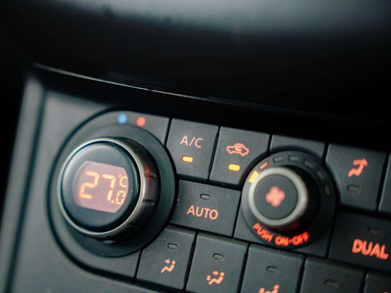 2011 NISSAN QASHQAI+2 2011 NISSAN QASHQAI+2