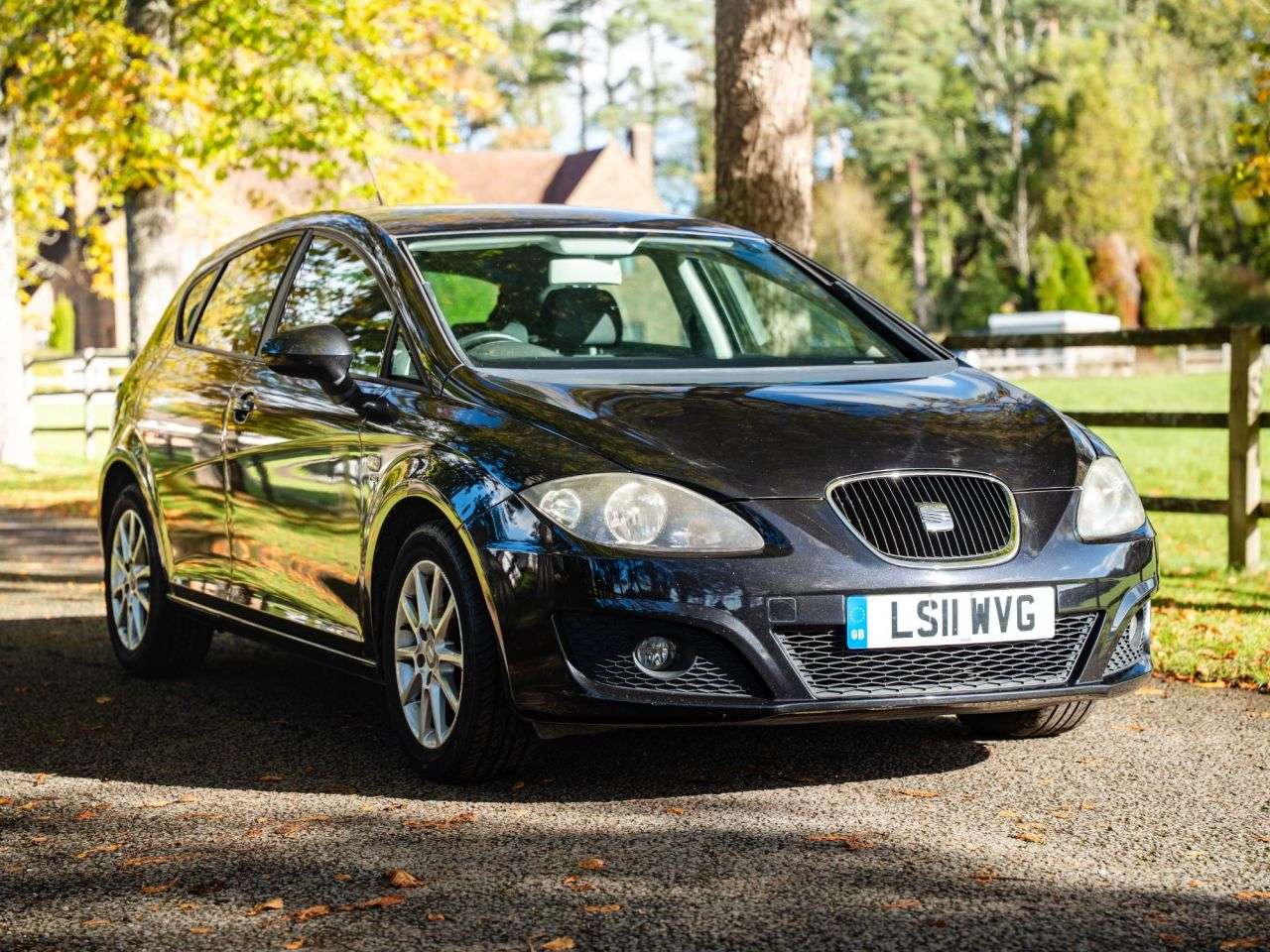 A 2011 SEAT LEON 1.2 TSI SE Copa Hatchback 5dr Petrol Manual Euro 5 (s/s) (105 ps) SAT NAV, A 2011 SEAT LEON 1.2 TSI SE Copa Hatchback 5dr Petrol Manual Euro 5 (s/s) (105 ps) SAT NAV,