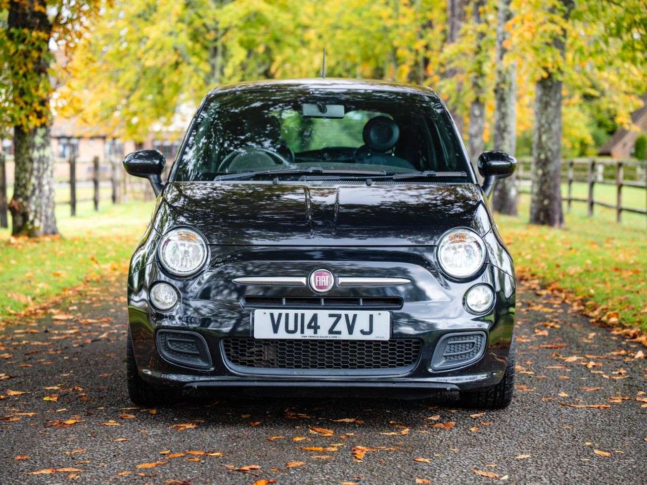 A 2014 FIAT 500 1.2 S Hatchback 3dr Petrol Manual Euro 6 (s/s) (69 bhp) INFOTAINMENT, AIR C A 2014 FIAT 500 1.2 S Hatchback 3dr Petrol Manual Euro 6 (s/s) (69 bhp) INFOTAINMENT, AIR C