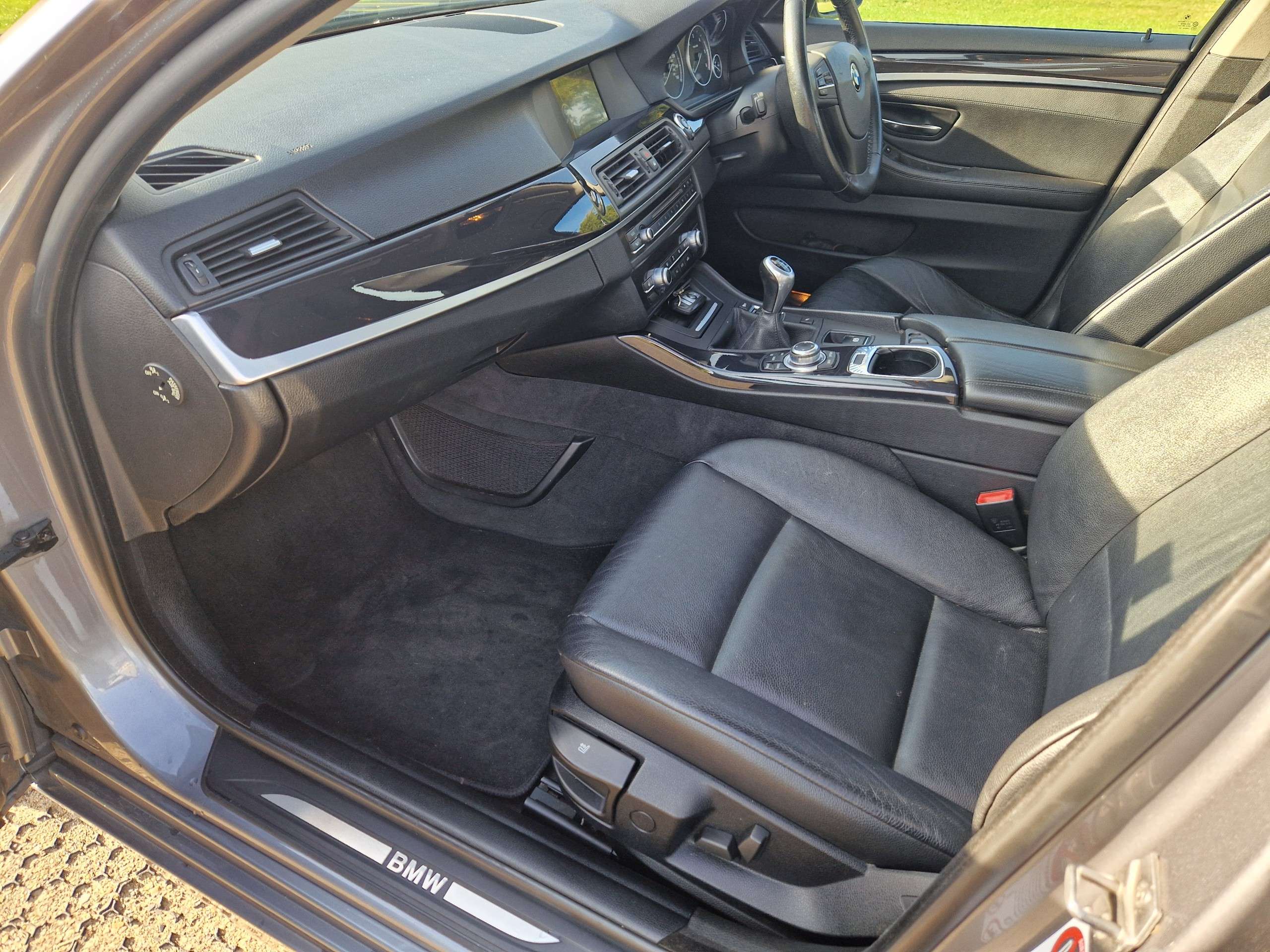 2012 BMW 5 SERIES 2012 BMW 5 SERIES