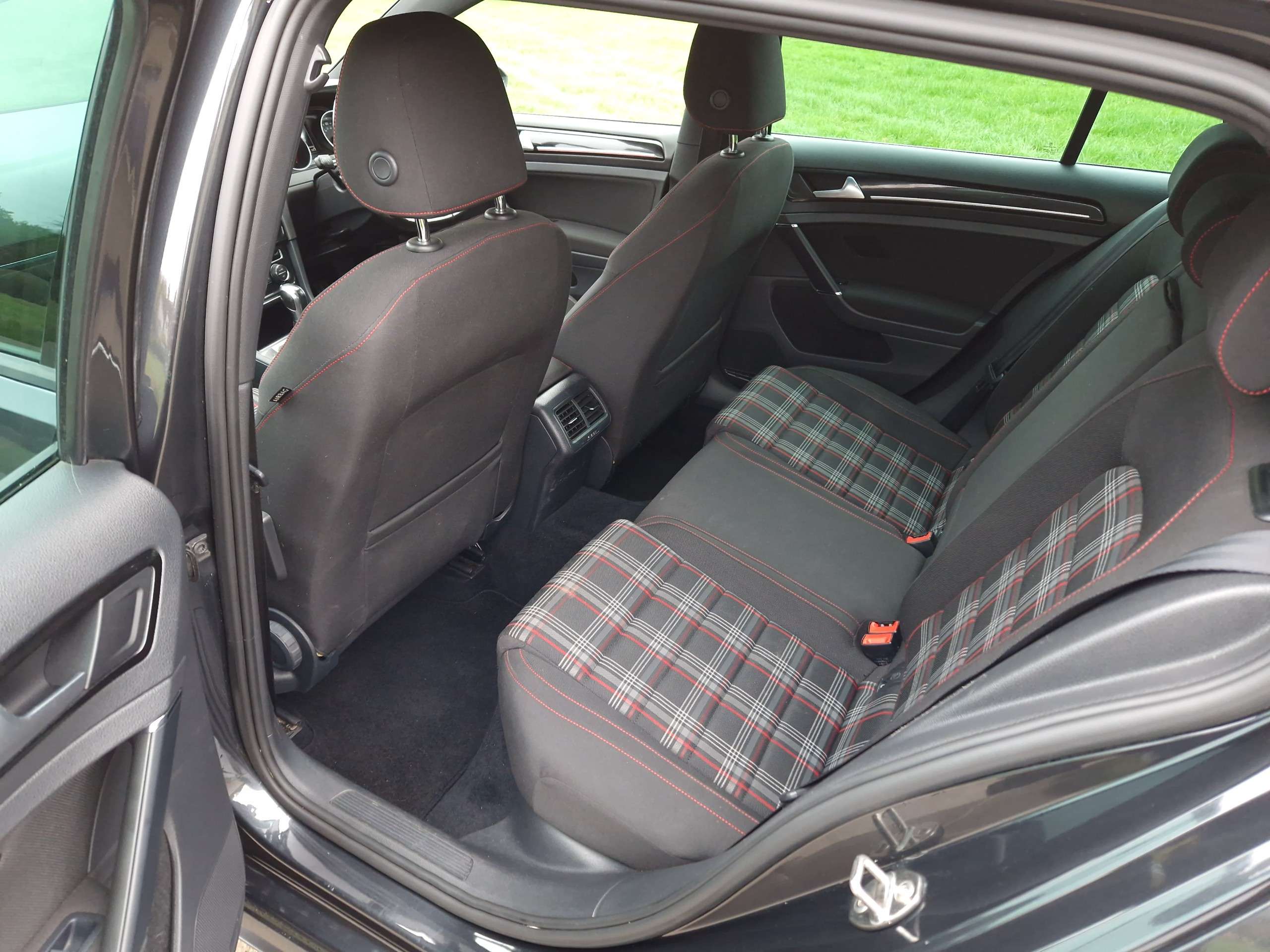 2015 VOLKSWAGEN GOLF GTI 2015 VOLKSWAGEN GOLF GTI