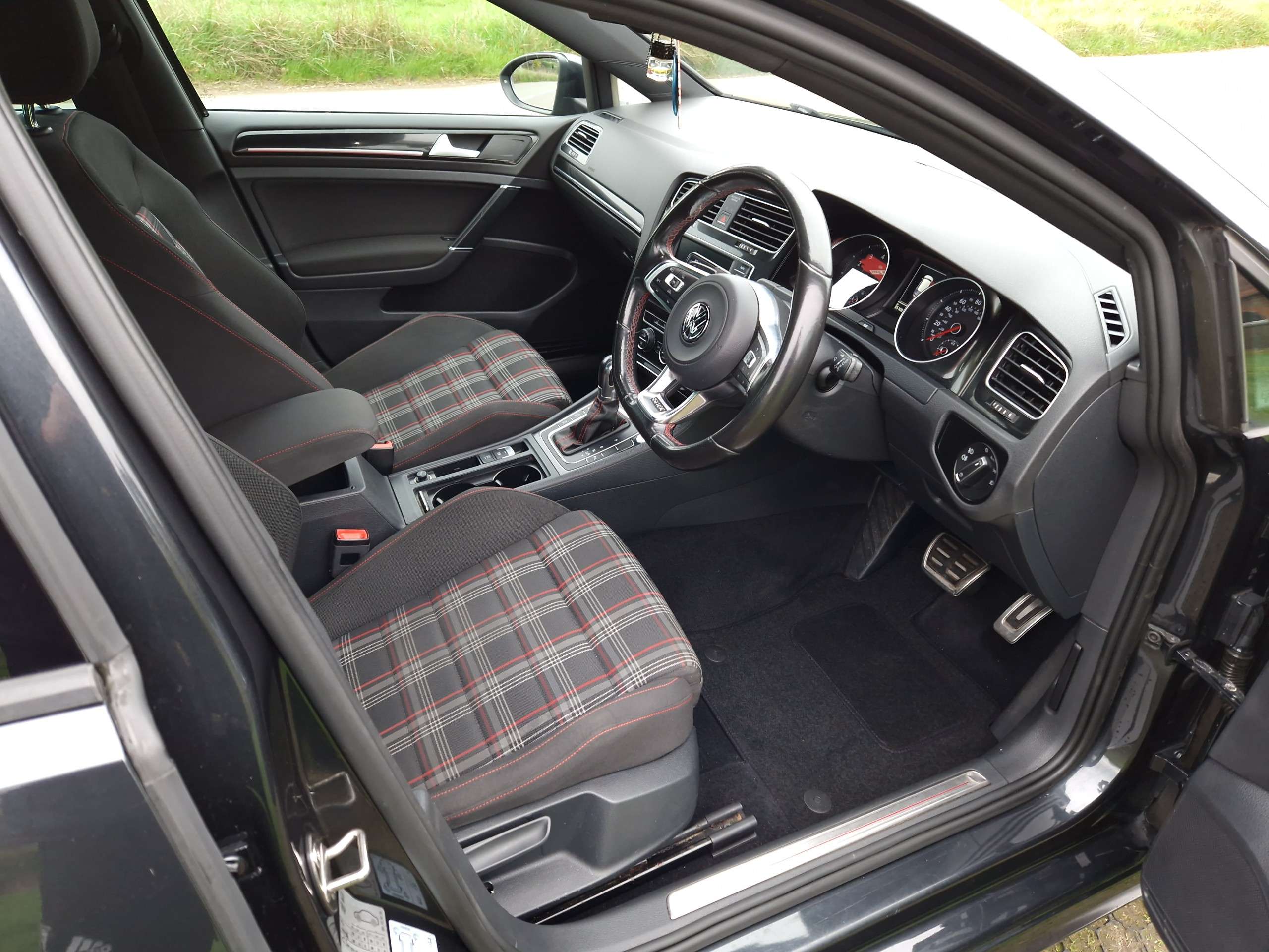 2015 VOLKSWAGEN GOLF GTI 2015 VOLKSWAGEN GOLF GTI