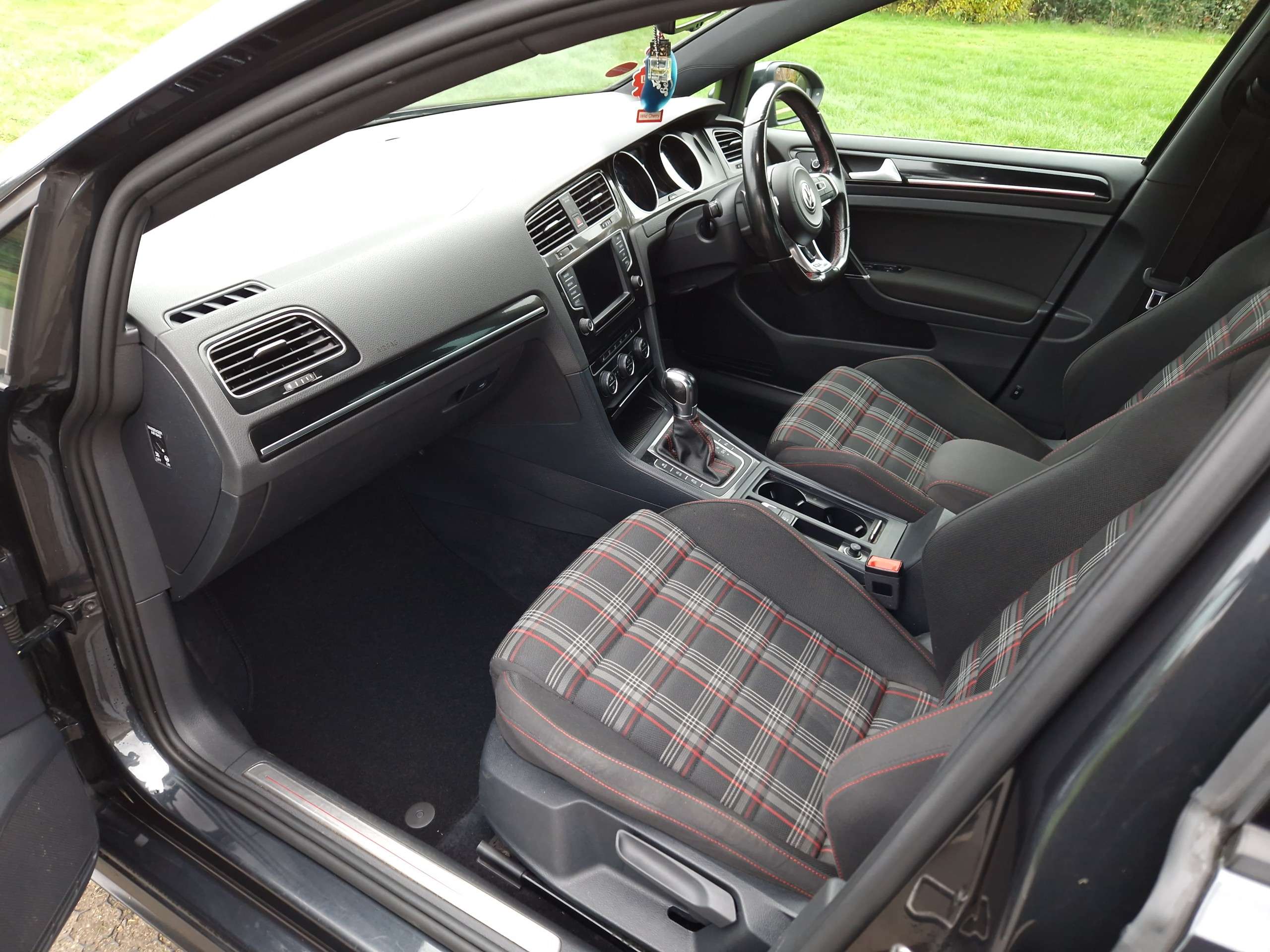 2015 VOLKSWAGEN GOLF GTI 2015 VOLKSWAGEN GOLF GTI