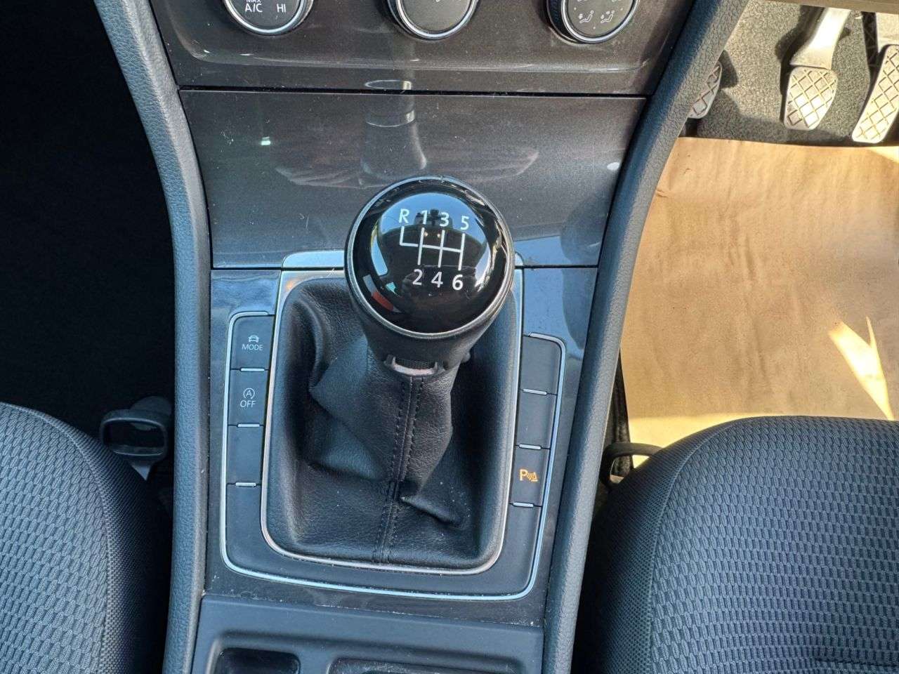 2019 VOLKSWAGEN GOLF 2019 VOLKSWAGEN GOLF