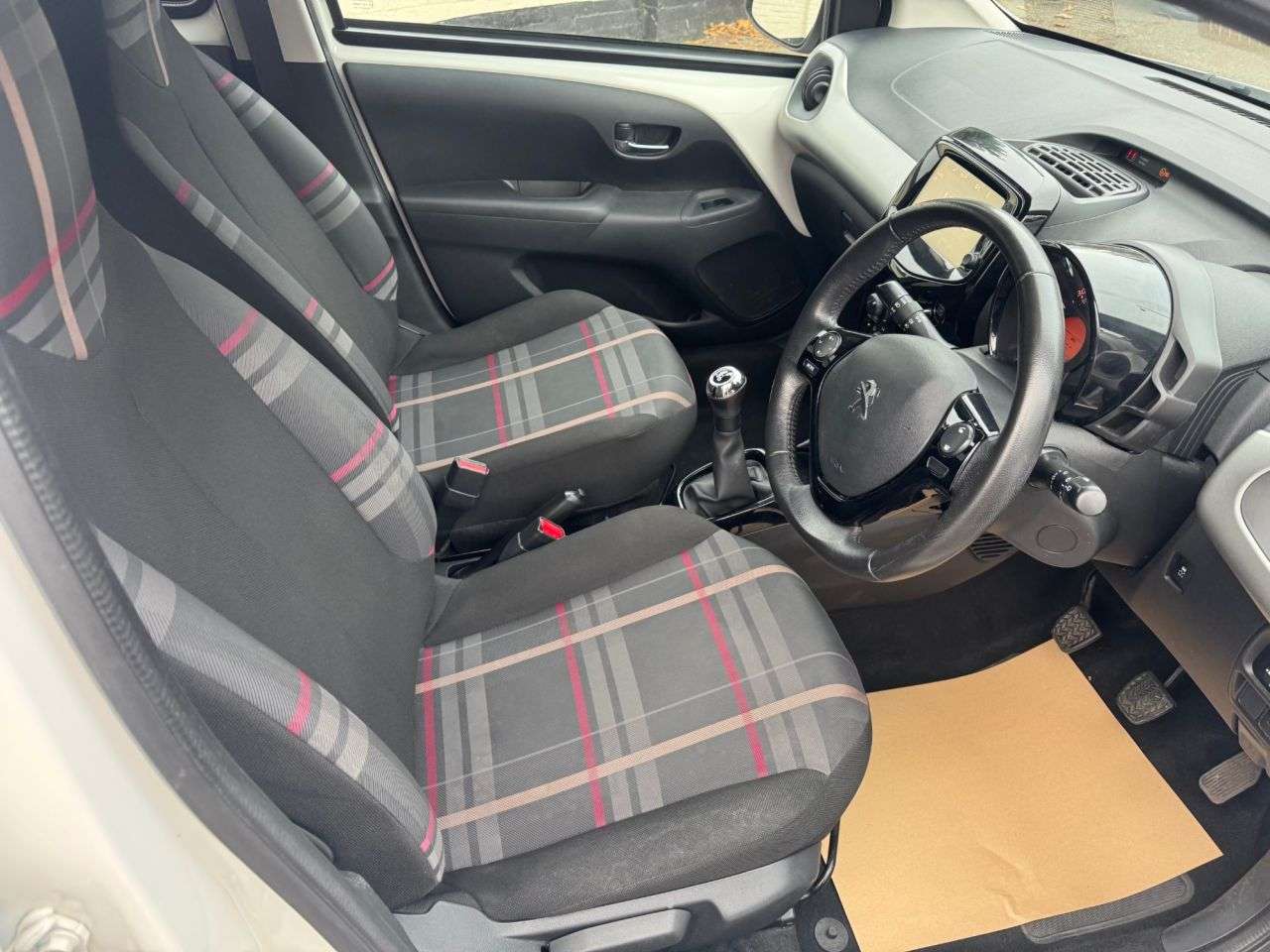 2015 PEUGEOT 108 2015 PEUGEOT 108