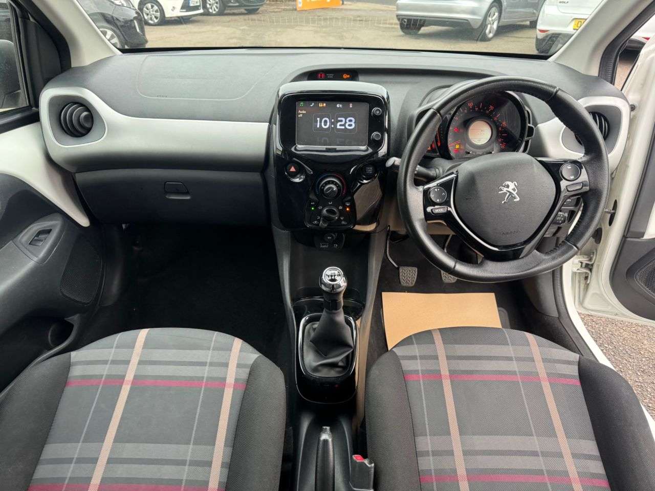 2015 PEUGEOT 108 2015 PEUGEOT 108