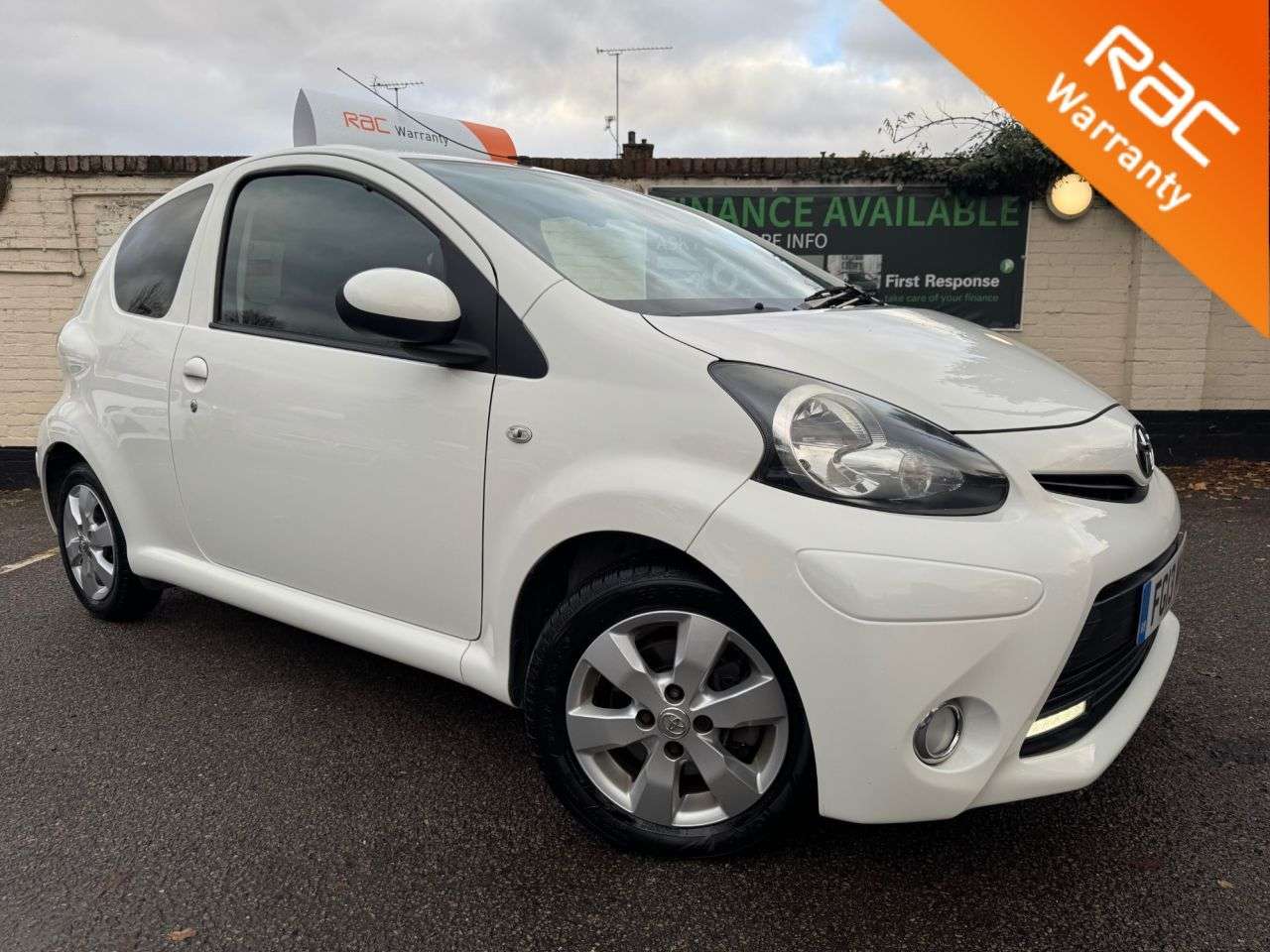 A 2013 TOYOTA AYGO 1.0 VVT-i Fire Hatchback 3dr Petrol Manual Euro 5 (67 ps) WE WANT YOUR PART A 2013 TOYOTA AYGO 1.0 VVT-i Fire Hatchback 3dr Petrol Manual Euro 5 (67 ps) WE WANT YOUR PART