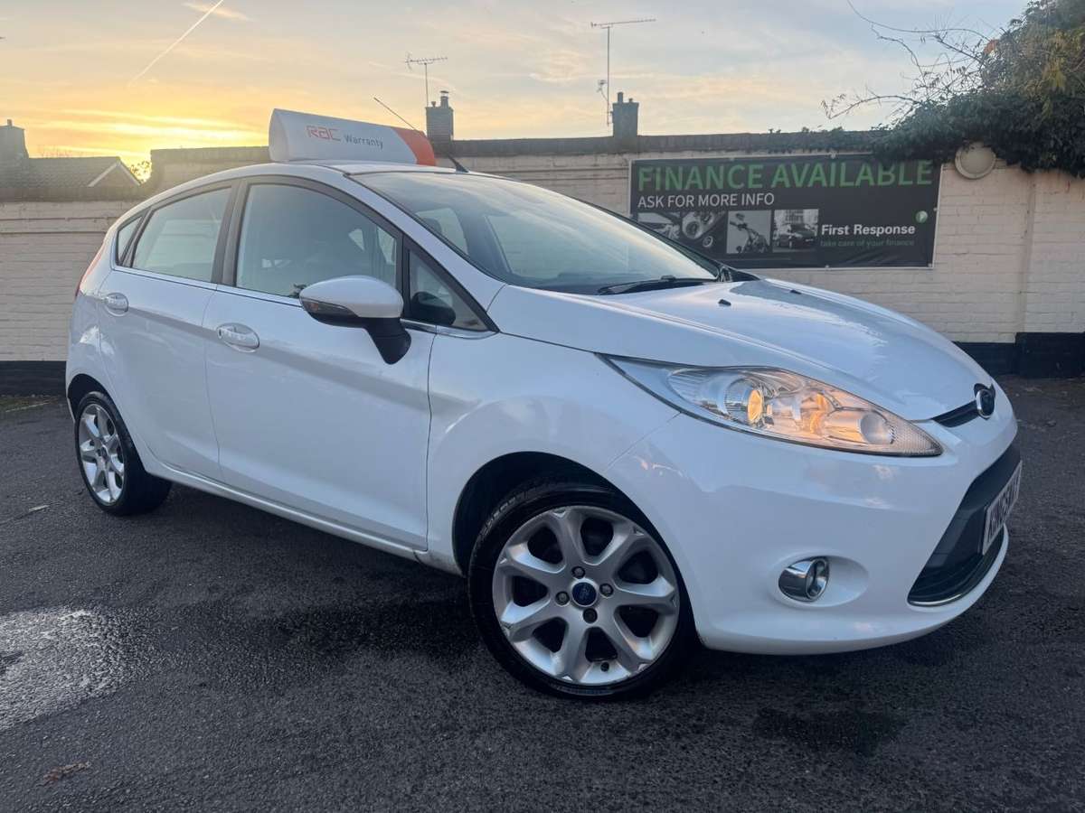 Check out this Ford Fiesta 2011 Petrol Manual
