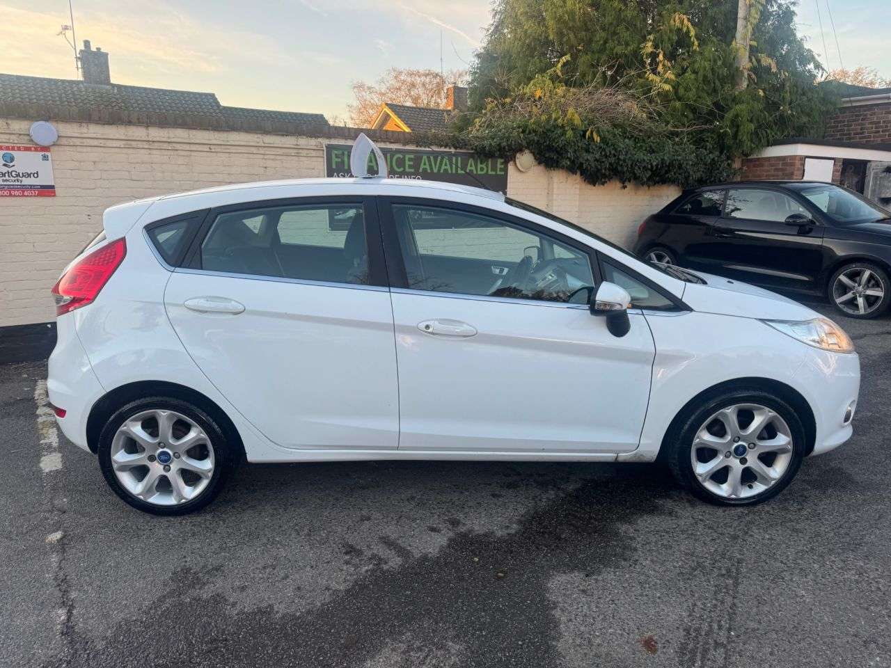 2011 FORD FIESTA 2011 FORD FIESTA