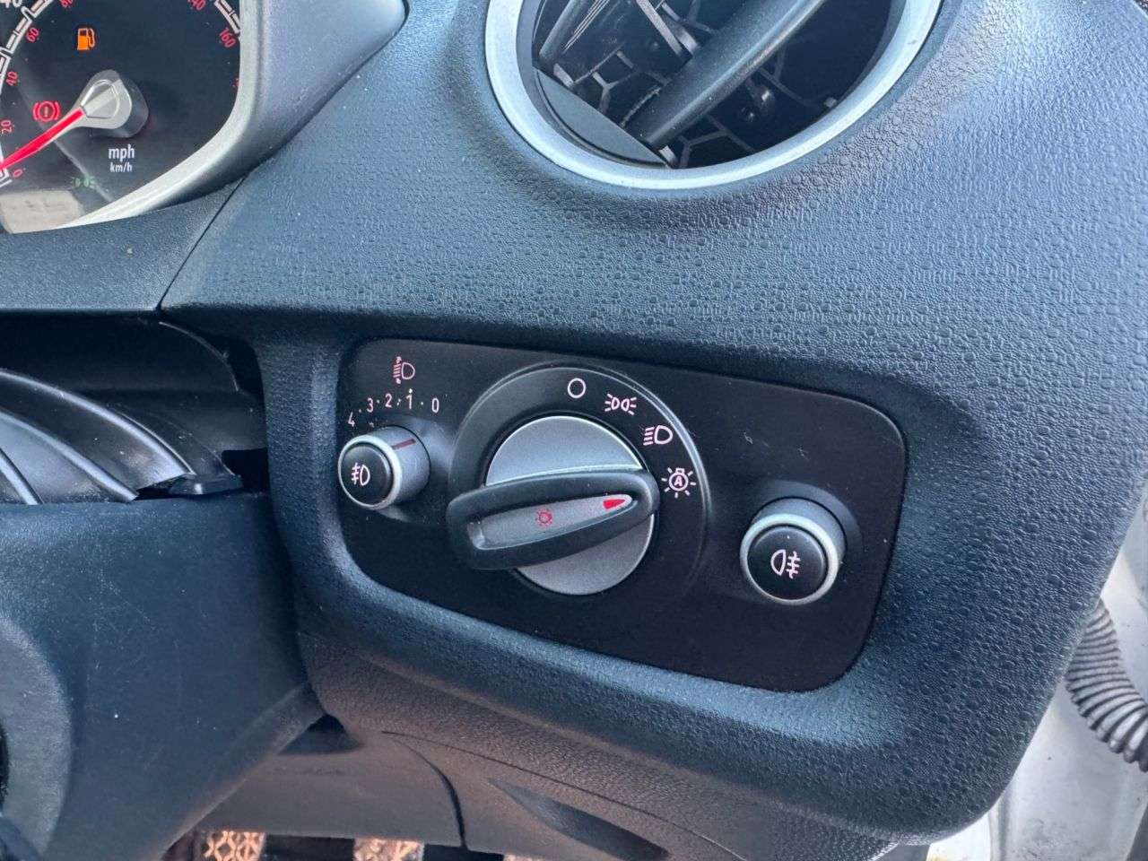 2011 FORD FIESTA 2011 FORD FIESTA