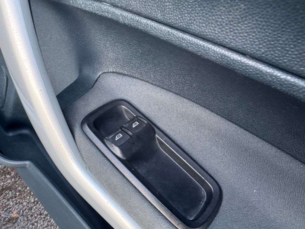 2011 FORD FIESTA 2011 FORD FIESTA