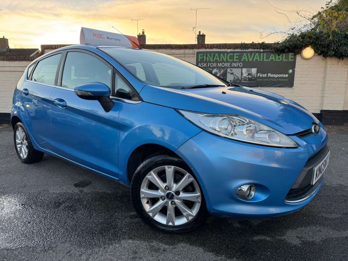 Check out this Ford Fiesta 2010 Petrol Manual