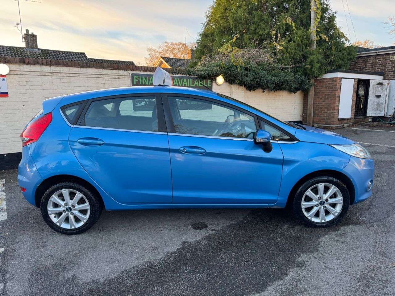 2010 FORD FIESTA 2010 FORD FIESTA