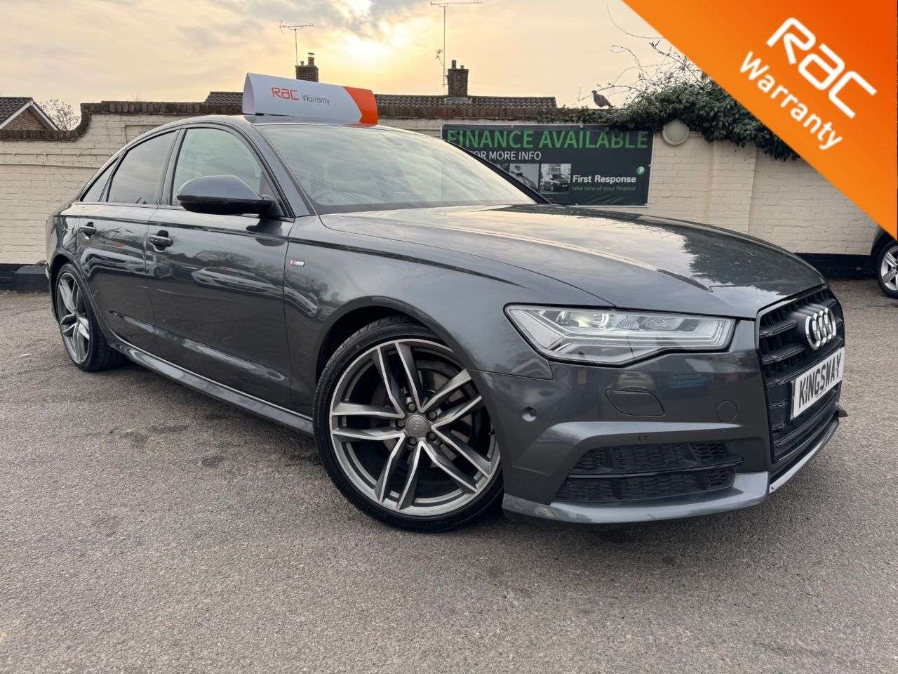 A 2017 AUDI A6 SALOON 2.0 TDI ultra Black Edition Saloon 4dr Diesel S Tronic Euro 6 (s/s) (190 ps A 2017 AUDI A6 SALOON 2.0 TDI ultra Black Edition Saloon 4dr Diesel S Tronic Euro 6 (s/s) (190 ps