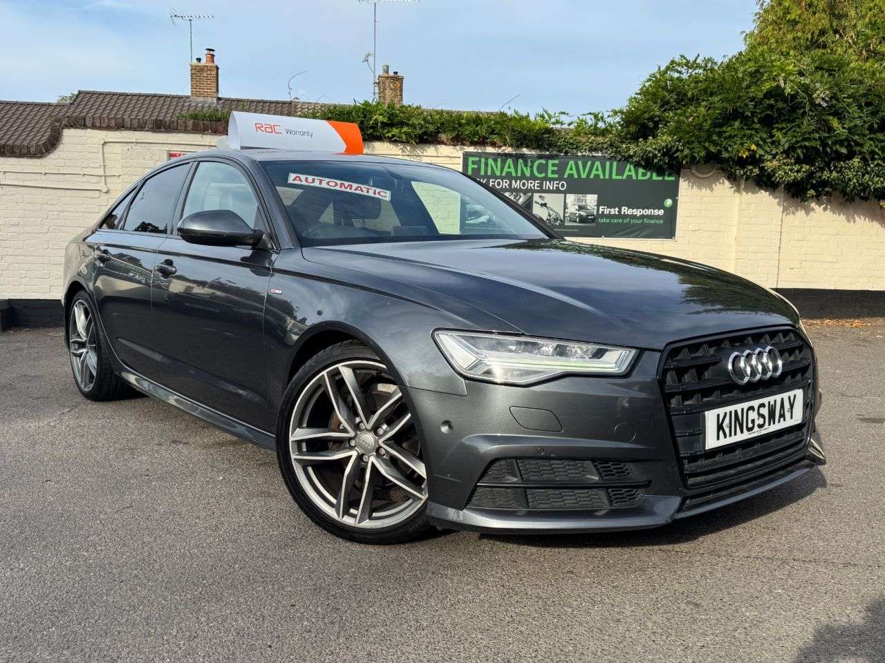 A 2017 AUDI A6 SALOON 2.0 TDI ultra Black Edition Saloon 4dr Diesel S Tronic Euro 6 (s/s) (190 ps A 2017 AUDI A6 SALOON 2.0 TDI ultra Black Edition Saloon 4dr Diesel S Tronic Euro 6 (s/s) (190 ps