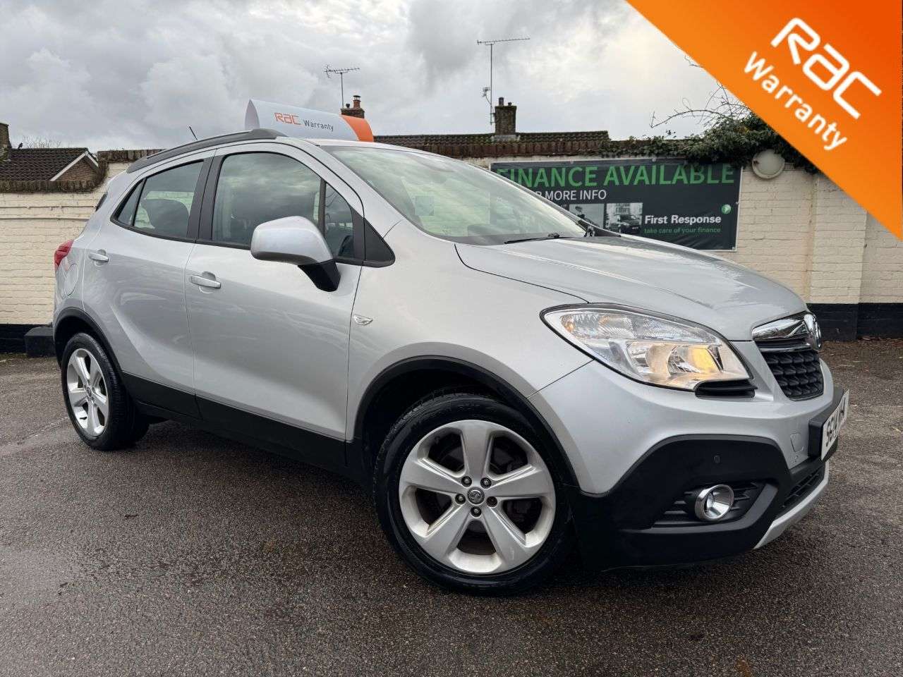 A 2014 VAUXHALL MOKKA 1.6 Tech Line SUV 5dr Petrol Manual 2WD Euro 5 (s/s) (115 ps) WE WANT YOUR A 2014 VAUXHALL MOKKA 1.6 Tech Line SUV 5dr Petrol Manual 2WD Euro 5 (s/s) (115 ps) WE WANT YOUR