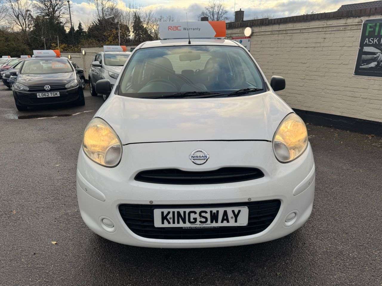A 2011 NISSAN MICRA 1.2 12V Visia Hatchback 5dr Petrol AUTOMATIC Euro 5 (80 ps) A 2011 NISSAN MICRA 1.2 12V Visia Hatchback 5dr Petrol AUTOMATIC Euro 5 (80 ps)