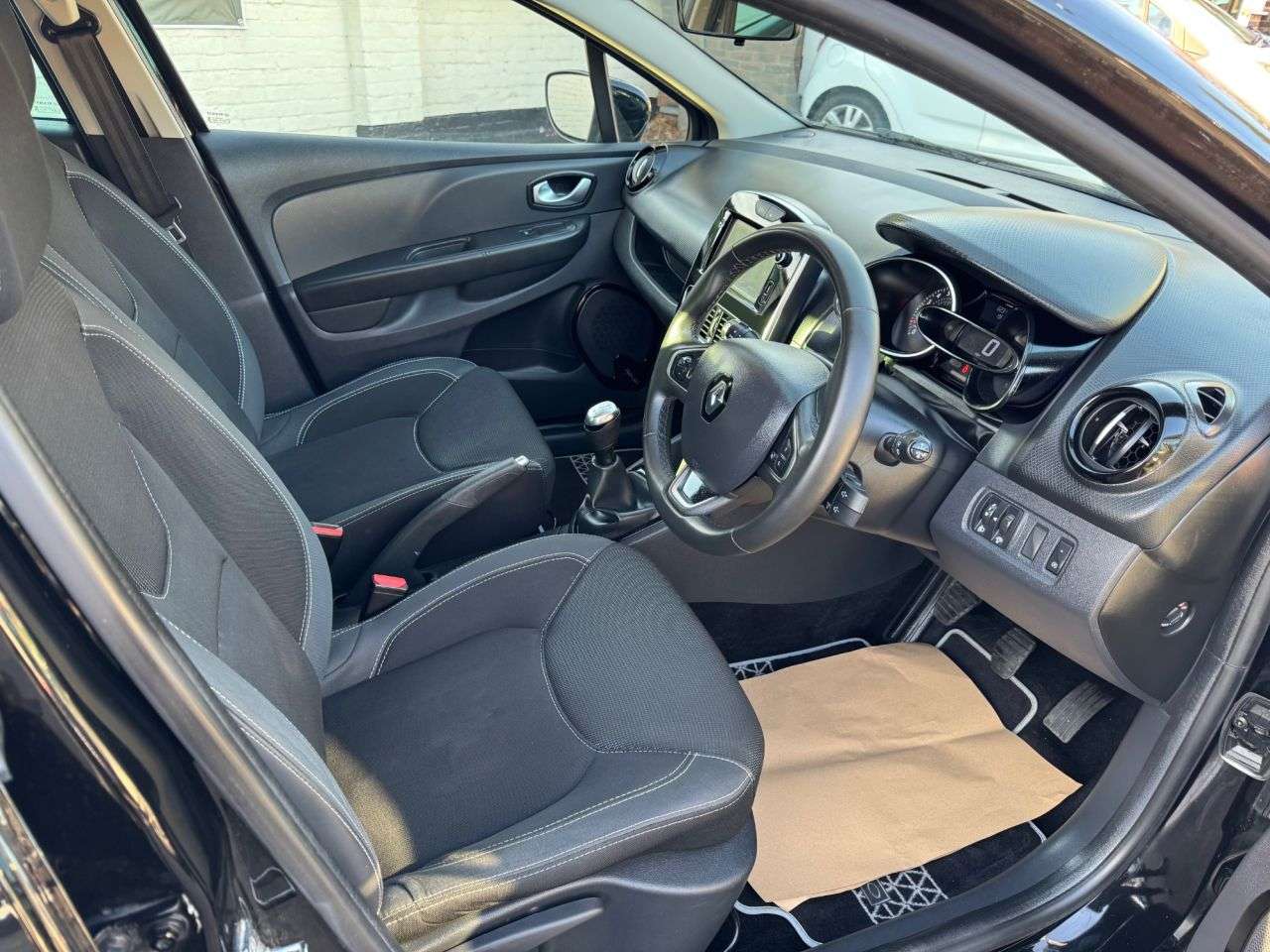 2018 RENAULT CLIO 2018 RENAULT CLIO