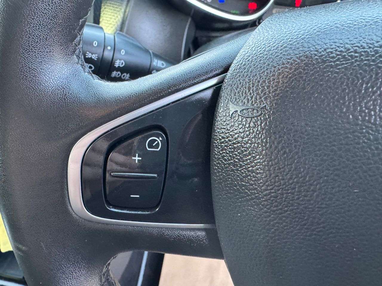 2018 RENAULT CLIO 2018 RENAULT CLIO