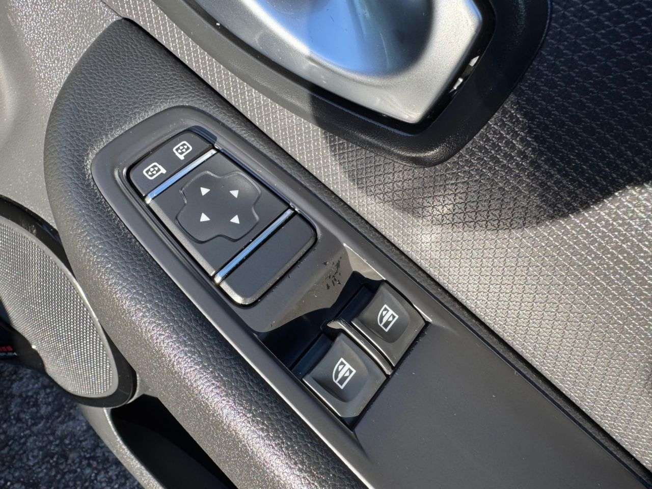 2018 RENAULT CLIO 2018 RENAULT CLIO