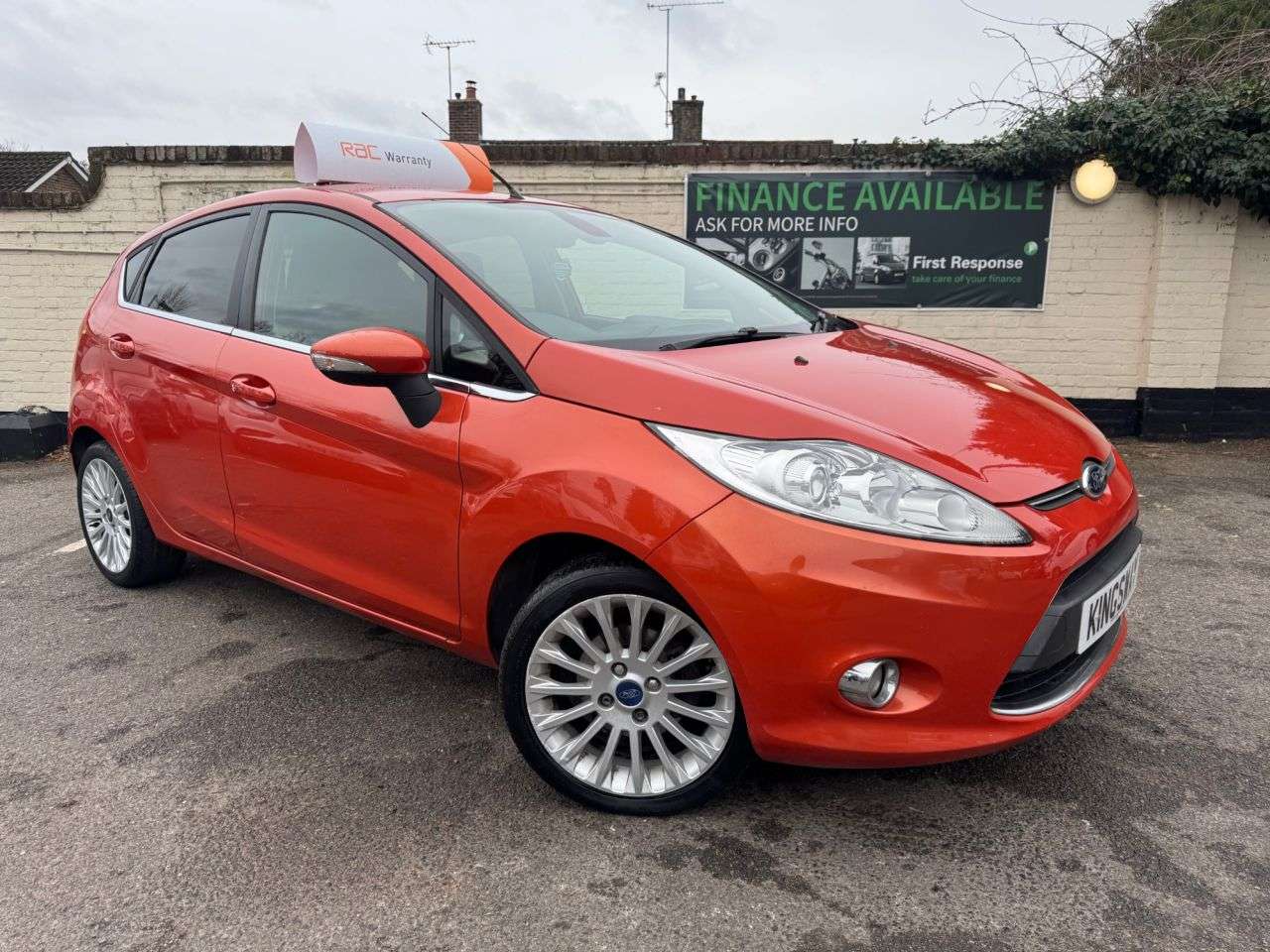 A 2012 FORD FIESTA 1.6 Titanium Hatchback 5dr Petrol Manual (134 g/km, 118 bhp) WE WANT YOUR P A 2012 FORD FIESTA 1.6 Titanium Hatchback 5dr Petrol Manual (134 g/km, 118 bhp) WE WANT YOUR P