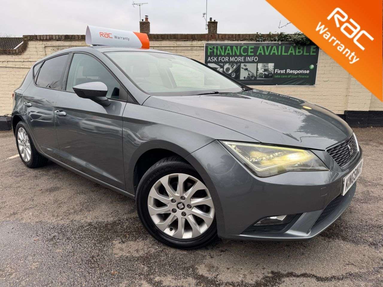 A 2014 SEAT LEON 2.0 TDI CR SE Hatchback 5dr Diesel Manual Euro 5 (s/s) (150 ps) 6 MONTHS RA A 2014 SEAT LEON 2.0 TDI CR SE Hatchback 5dr Diesel Manual Euro 5 (s/s) (150 ps) 6 MONTHS RA