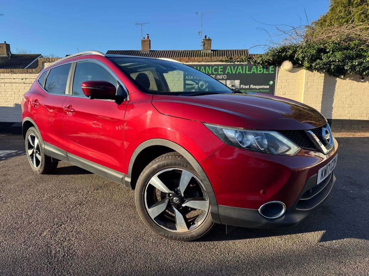 A 2017 NISSAN QASHQAI 1.5 dCi N-Connecta SUV 5dr Diesel Manual 2WD Euro 6 (s/s) (110 ps) A 2017 NISSAN QASHQAI 1.5 dCi N-Connecta SUV 5dr Diesel Manual 2WD Euro 6 (s/s) (110 ps)