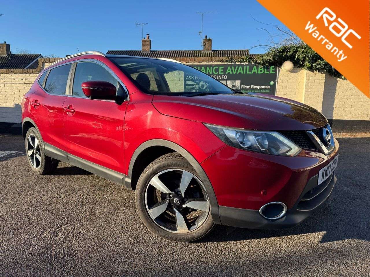 A 2017 NISSAN QASHQAI 1.5 dCi N-Connecta SUV 5dr Diesel Manual 2WD Euro 6 (s/s) (110 ps) A 2017 NISSAN QASHQAI 1.5 dCi N-Connecta SUV 5dr Diesel Manual 2WD Euro 6 (s/s) (110 ps)