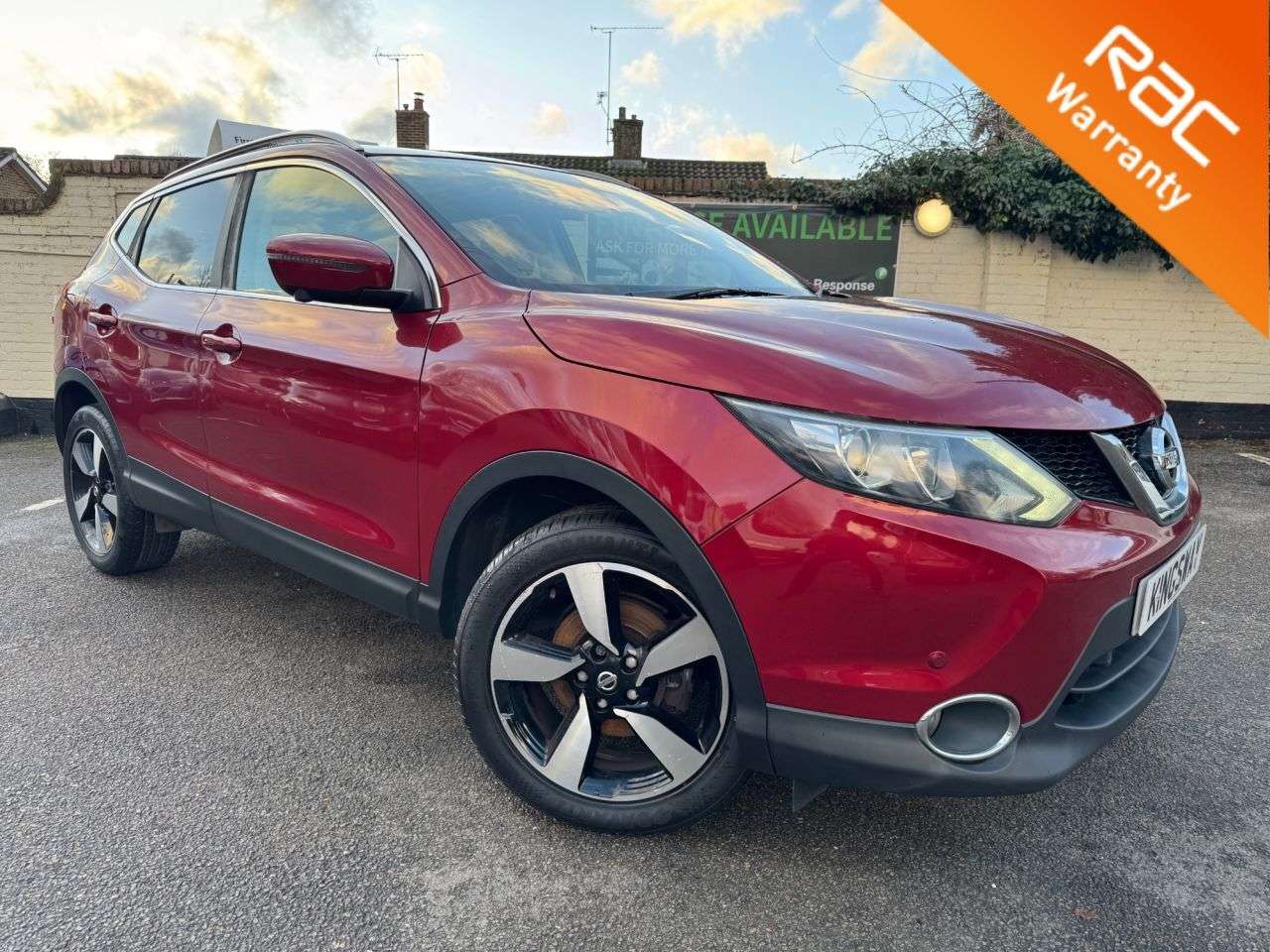A 2017 NISSAN QASHQAI 1.5 dCi N-Connecta SUV 5dr Diesel Manual 2WD Euro 6 (s/s) (110 ps) A 2017 NISSAN QASHQAI 1.5 dCi N-Connecta SUV 5dr Diesel Manual 2WD Euro 6 (s/s) (110 ps)