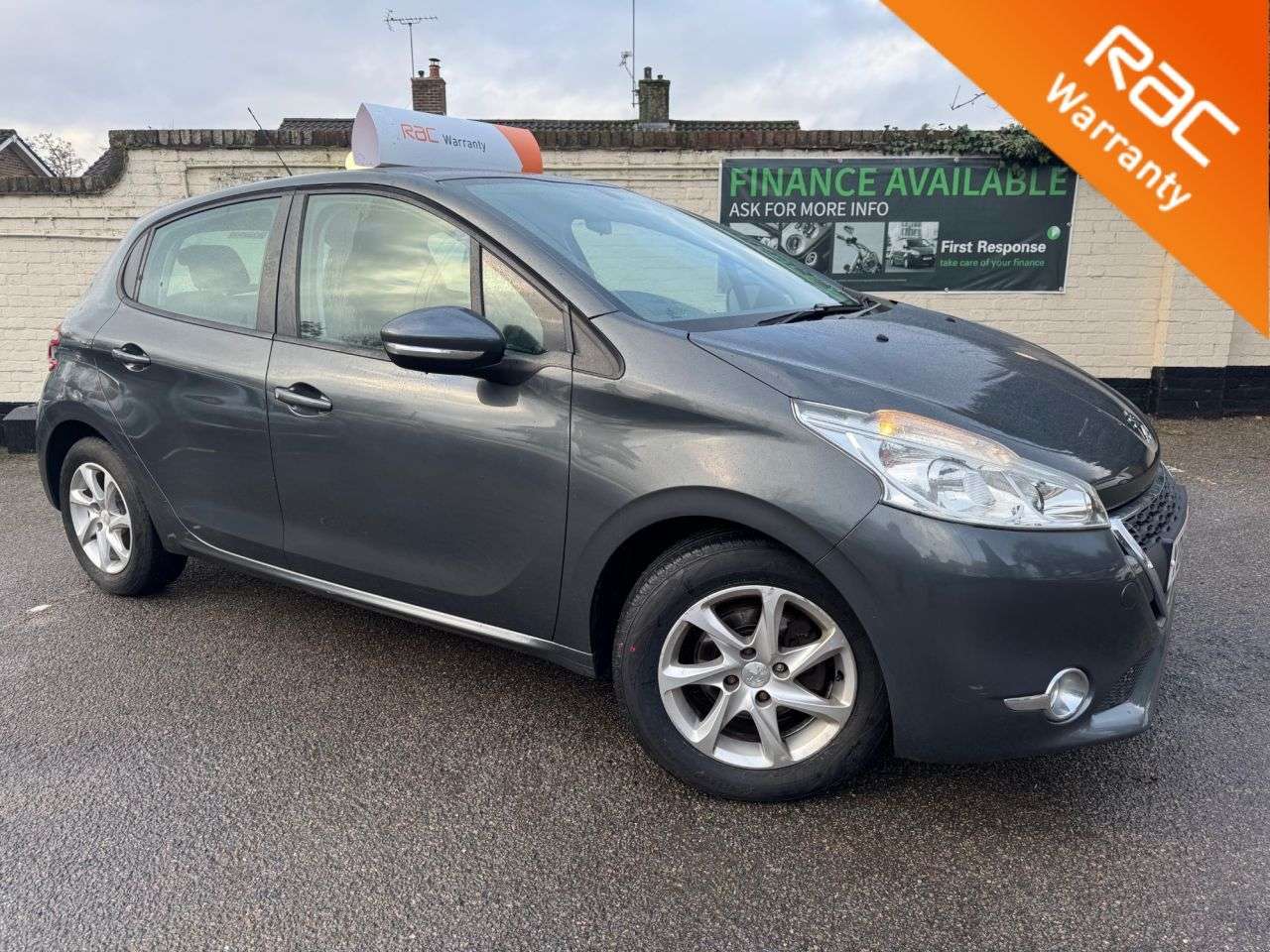 2014 PEUGEOT 208 2014 PEUGEOT 208