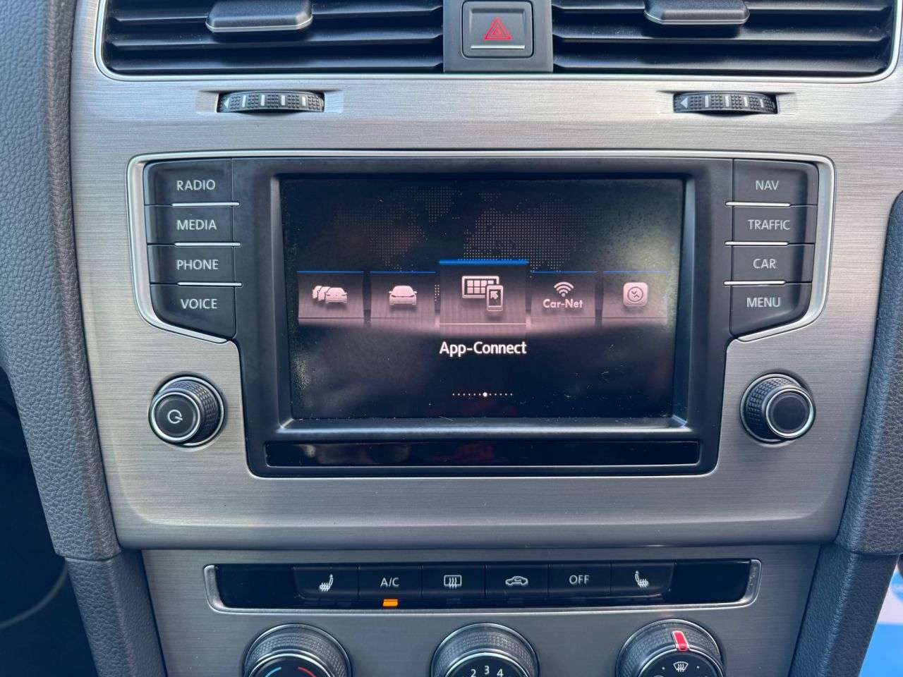 2017 VOLKSWAGEN GOLF 2017 VOLKSWAGEN GOLF