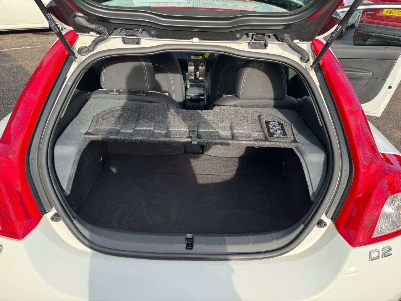 2011 VOLVO C30 2011 VOLVO C30