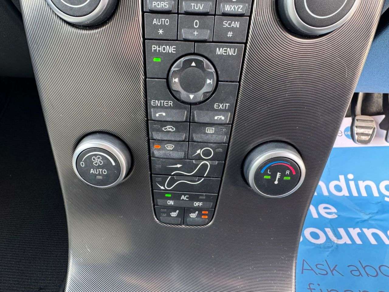 2011 VOLVO C30 2011 VOLVO C30