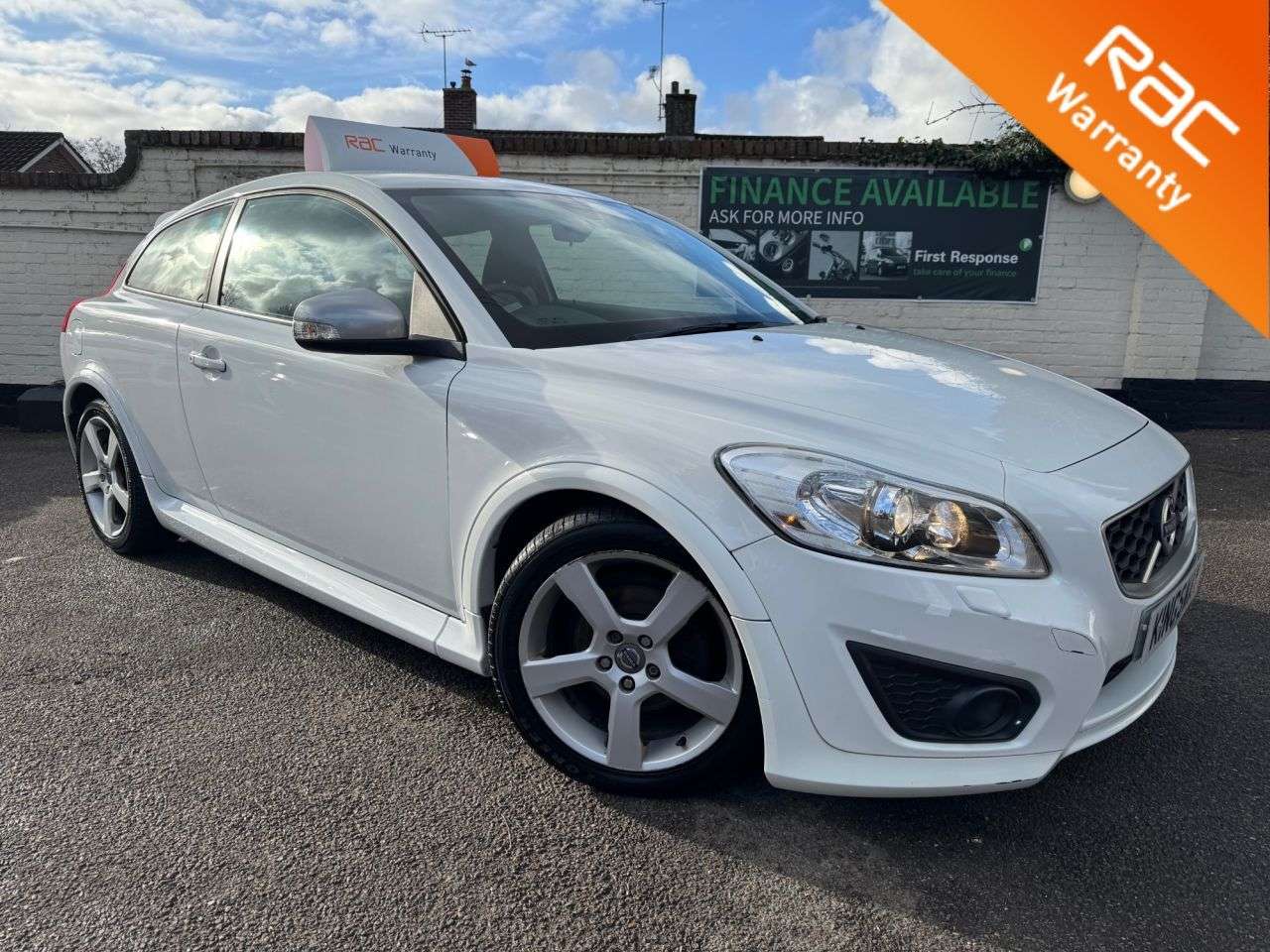 A 2011 VOLVO C30 1.6 D2 R-Design Sports Coupe 3dr Diesel Manual Euro 5 (115 ps) WE WANT YOUR A 2011 VOLVO C30 1.6 D2 R-Design Sports Coupe 3dr Diesel Manual Euro 5 (115 ps) WE WANT YOUR