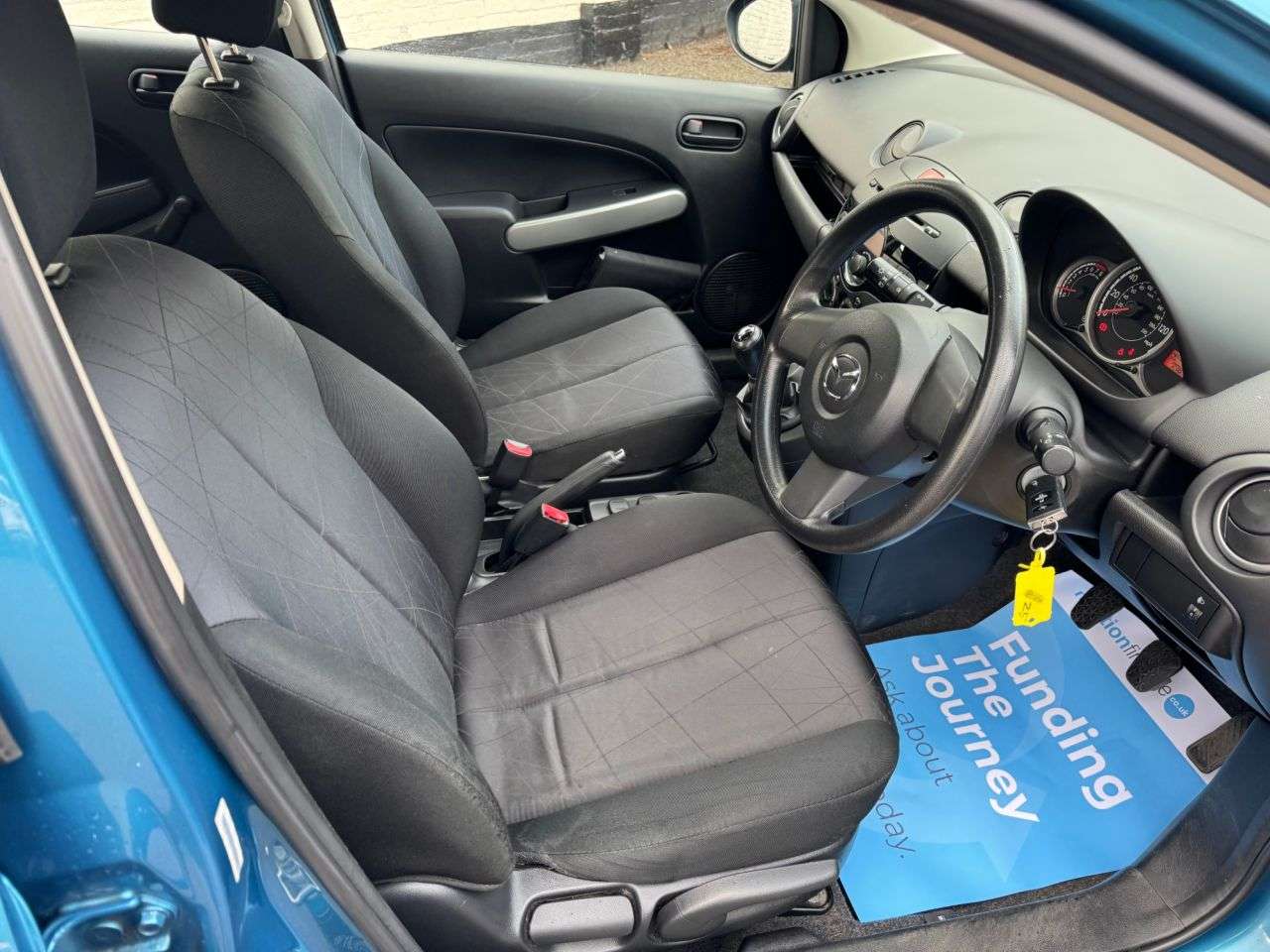 2014 MAZDA MAZDA2 2014 MAZDA MAZDA2