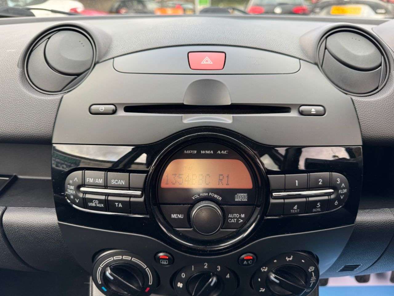 2014 MAZDA MAZDA2 2014 MAZDA MAZDA2